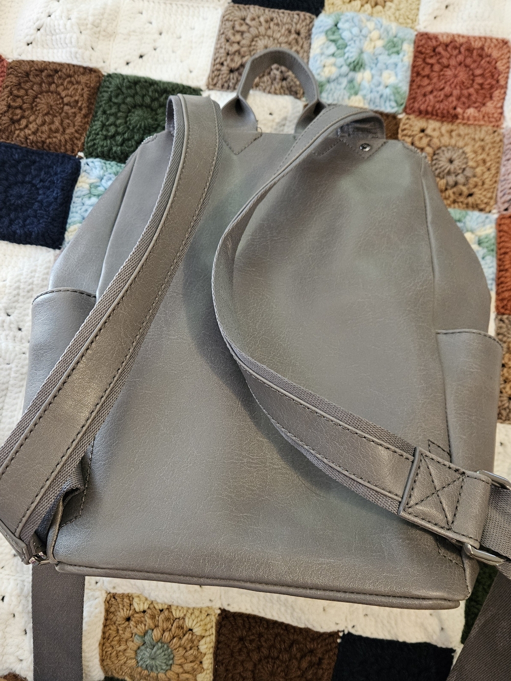 Matt & Nat Grey Vegan Leather Backpack - Picture 3 of 10